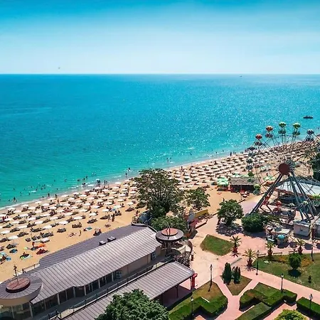 Sea Dreams Complex, Sunny